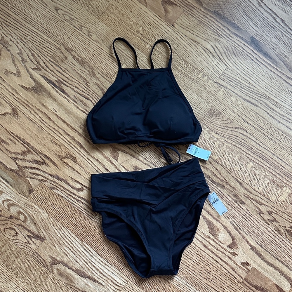 NWT GAP Women's Black High-Neck Bikini Set